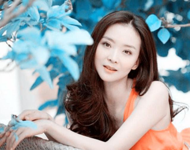 王艳还珠格格晴儿_王艳21岁结婚王志才_王艳王志才结婚照片