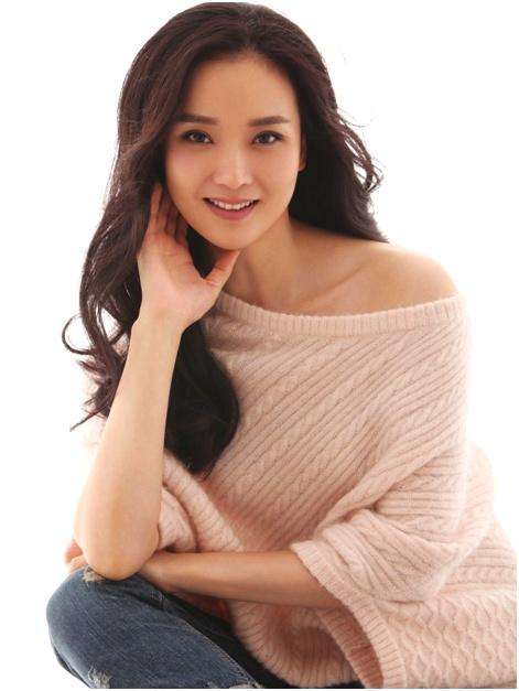 王艳与丈夫相差几岁 豪门老公资料年龄家世背景惊呆众人