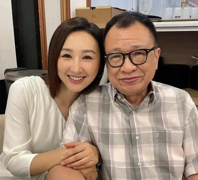 吴卓羲透露许绍雄病危昏迷未醒_欢喜哥许绍雄病危_许绍雄最新治疗进展