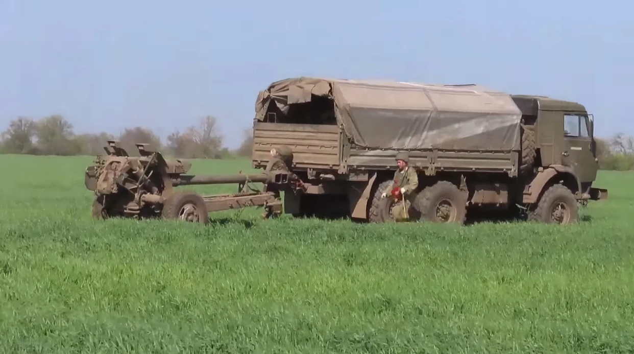 俄方称在红军城方向包围乌军31个营_俄国防部战报_亚速营尸体埋诡雷_乌军摧毁装备统计