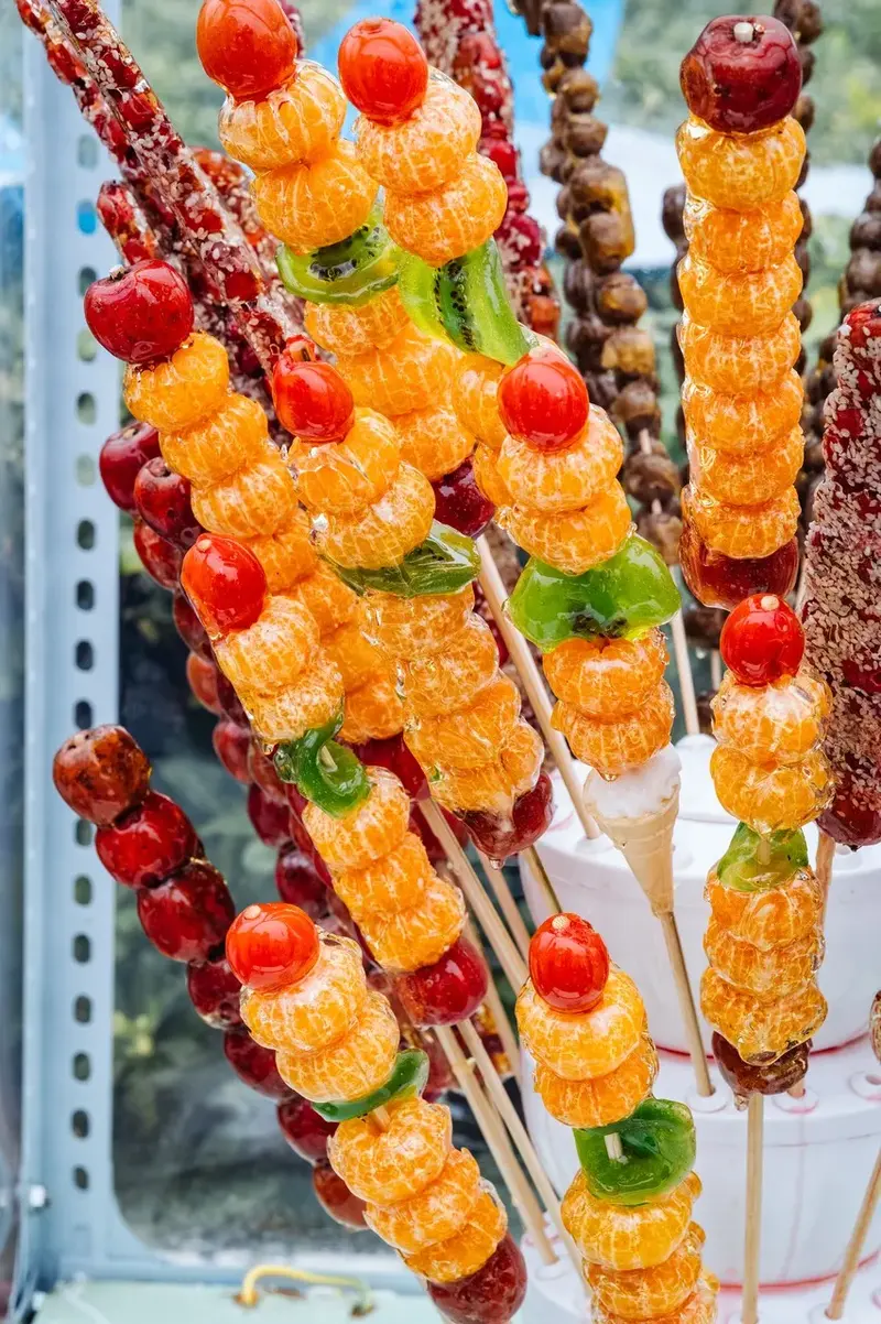 奶皮子糖葫芦爆火_一米糖葫芦特色品种_北方冰糖葫芦口感最佳