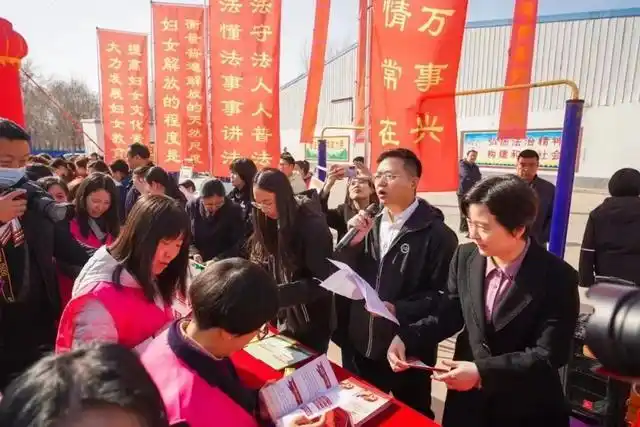 三八妇女节新闻稿_国际妇女节 习近平总书记 祝贺妇女