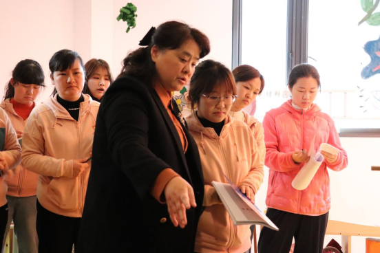 安幼教育集团城市之光分园：聆听幼儿心声， 创设育幼环境——开展环境创设观摩活动