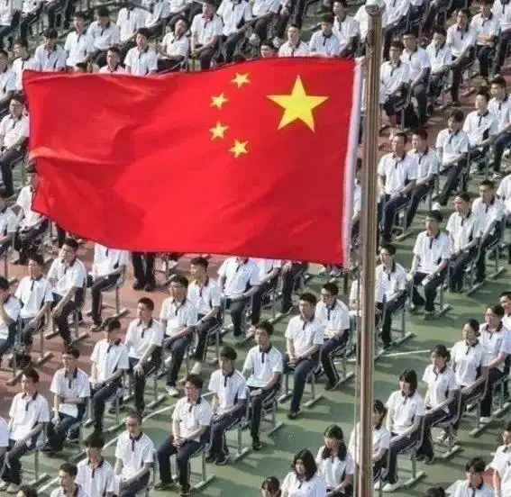 让伟大的五四精神激荡在武昌校园
