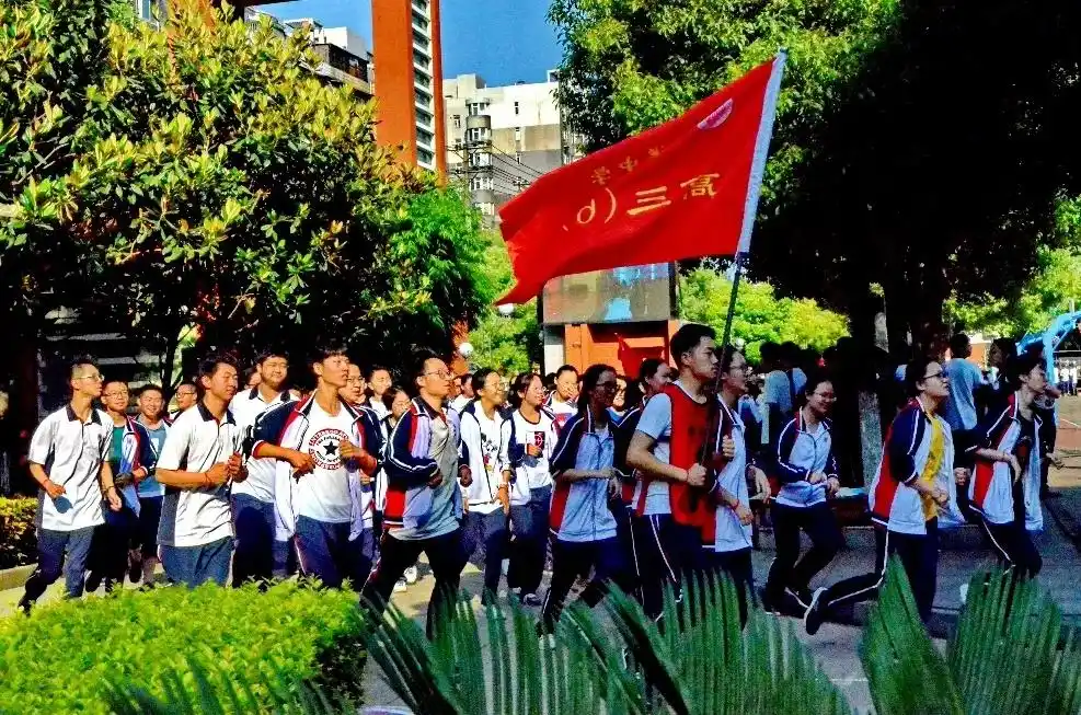 五四运动历史意义_校园新闻范文关于五四运动_五四精神是什么