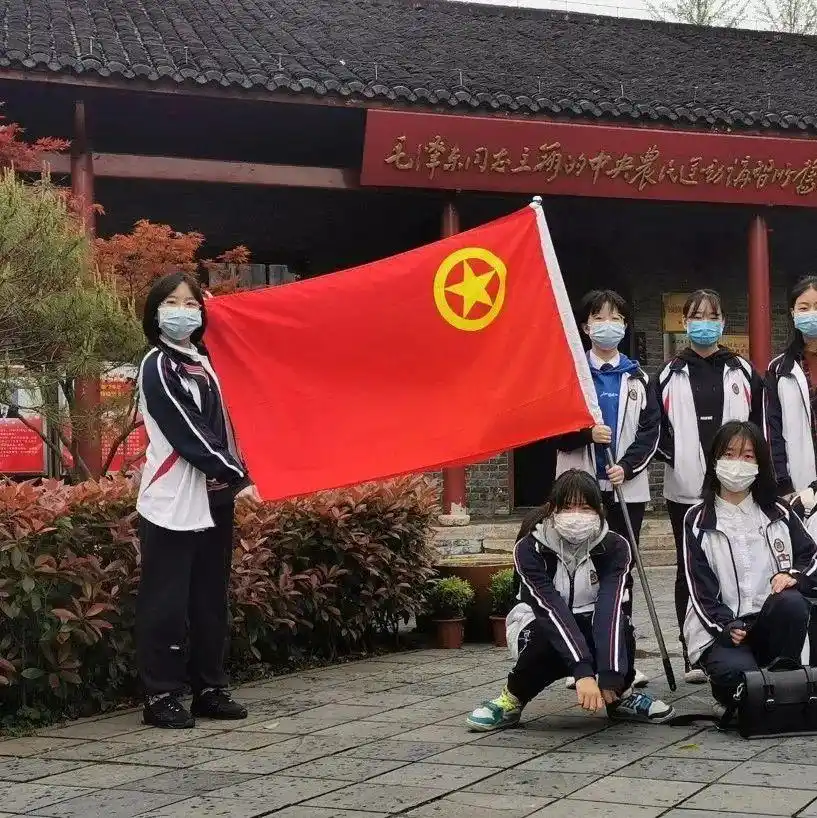 五四精神是什么_五四运动历史意义_校园新闻范文关于五四运动