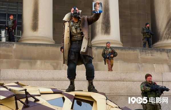 急冻人蝙蝠侠反派 毒藤女蝙蝠侠反派 稻草人蝙蝠侠反派_蝙蝠侠决战红帽火魔