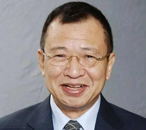 许绍雄生平_鲁迅长孙吊唁许绍雄:情谊始终珍藏_鲁迅后代