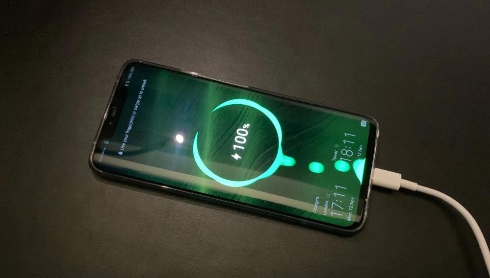 手机电池鼓包原因_电池鼓包放气_电池鼓包一定会爆炸吗