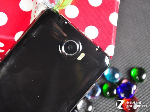 纤薄机身黑色魅惑 799元小宇宙X1图赏