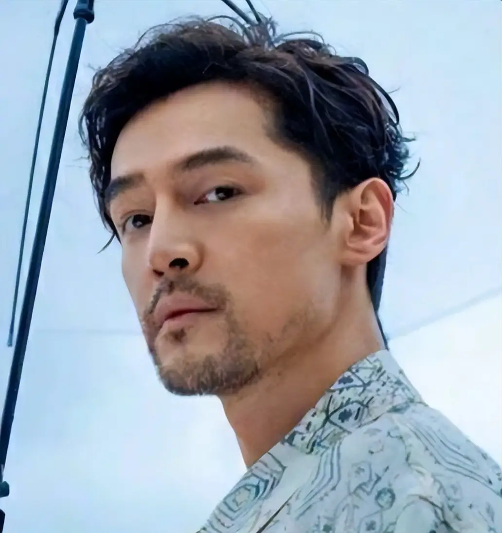 胡歌在西藏有新身份_胡歌民盟中央宣传委员会副主任_胡歌公益慈善事业