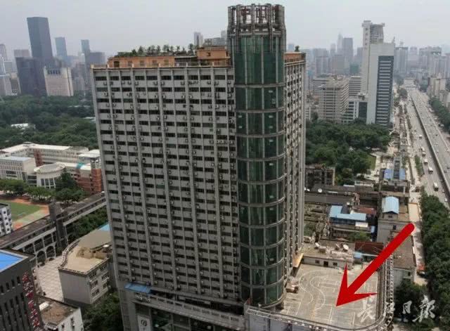 武汉天台驾校_武汉楼顶驾校_楼顶设练车场