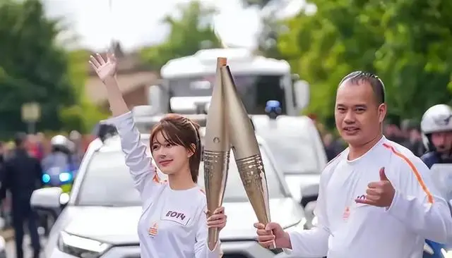 胡歌在西藏有新身份_胡歌民盟中央宣传委员会副主任_胡歌社会责任感