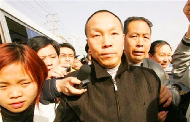 湖北杀妻案余祥林沉冤得雪，一重要领导辞职，民警自杀前写下血书