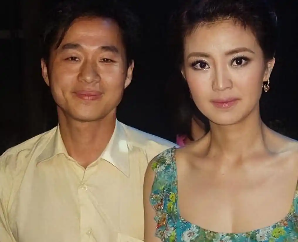 涂经纬撒贝宁分手原因_经纬和撒贝宁的照片_撒贝宁涂经纬感情经历