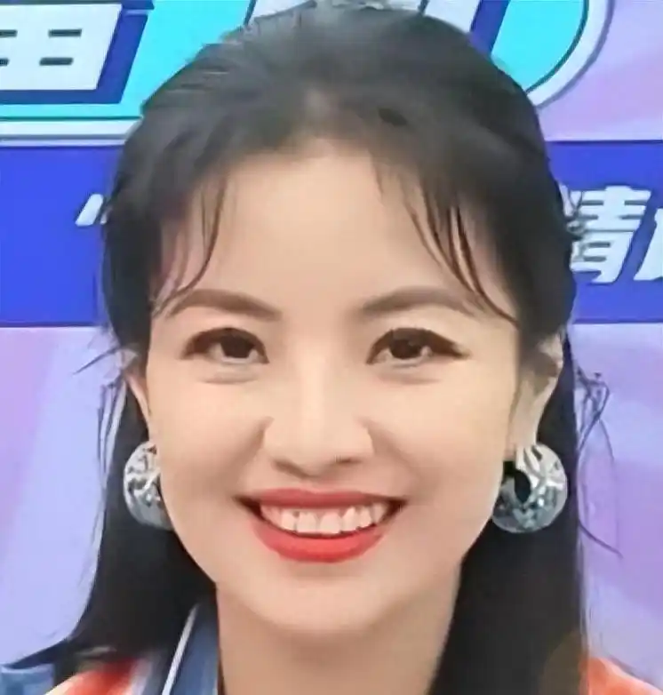 经纬和撒贝宁的照片_撒贝宁涂经纬感情经历_涂经纬撒贝宁分手原因