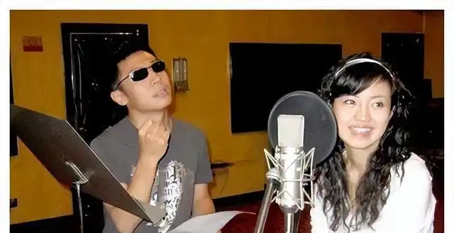 涂经纬富豪男友_涂经纬撒贝宁恋情_经纬和撒贝宁的照片