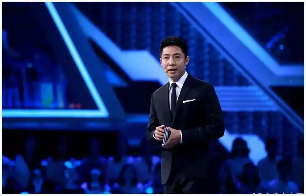 撒贝宁龙凤胎宝宝_经纬和撒贝宁的照片_撒贝宁前女友涂经纬