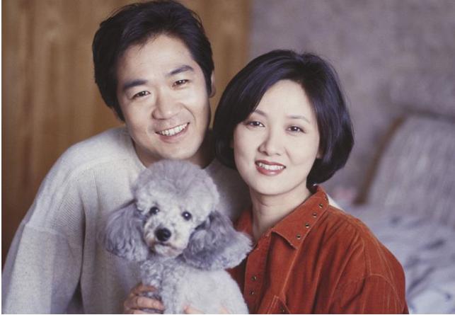 张国立与邓婕爱情故事_张国立与前妻罗秀春离婚原因_张国立为什么和前妻离婚