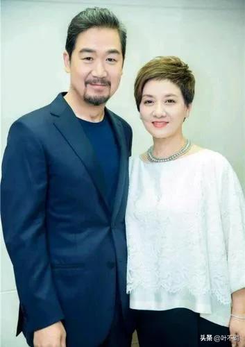 邓婕 张国立 夫妻关系_张国立为什么和前妻离婚