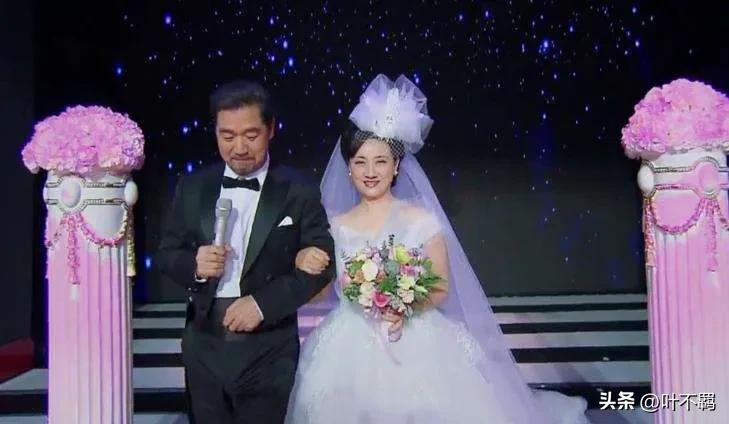 邓婕 张国立 夫妻关系_张国立为什么和前妻离婚