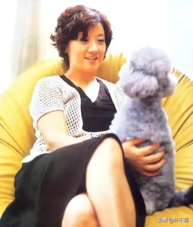 邓婕 张国立 夫妻关系_张国立为什么和前妻离婚
