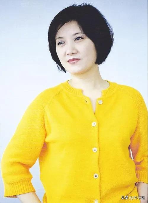 张国立为什么和前妻离婚_邓婕 张国立 夫妻关系