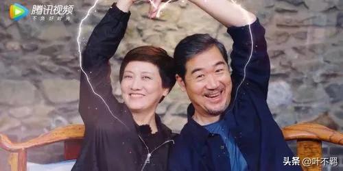 邓婕 张国立 夫妻关系_张国立为什么和前妻离婚