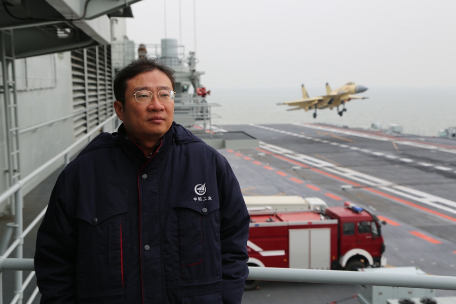 习近平总书记缅怀纪念英烈事迹_习近平深情瞻仰人民英雄纪念碑_学习习近平总书记讲述的英烈故事