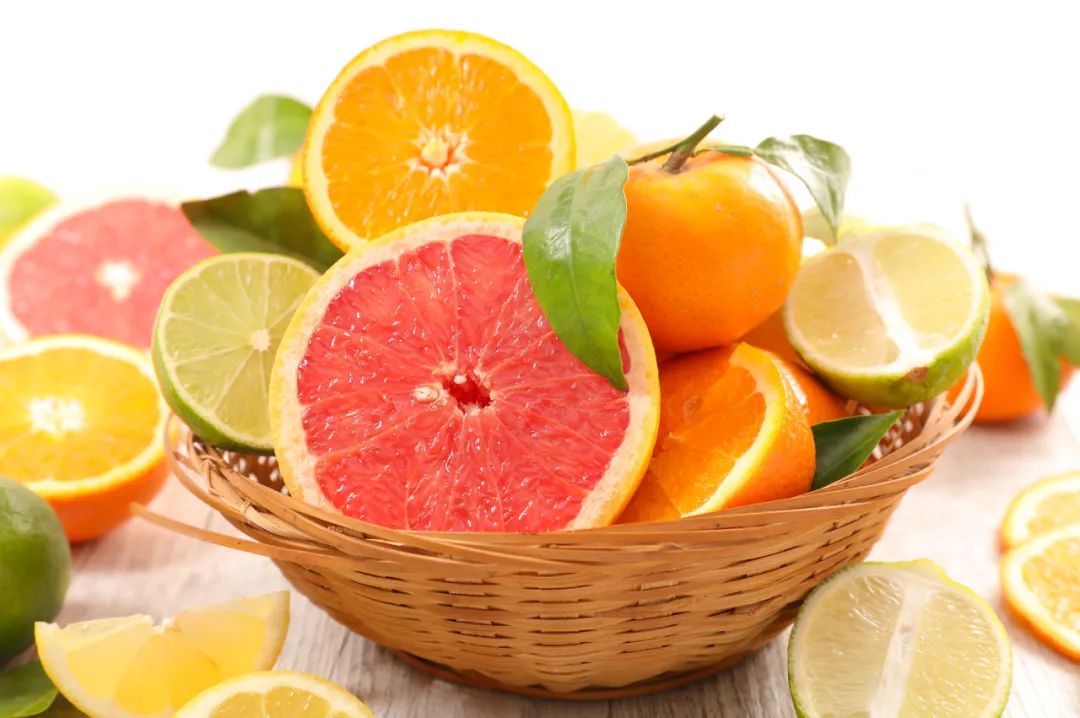 呋喃香豆素影响药物代谢_西柚药物相互作用_但凡在吃药最好别吃这种水果