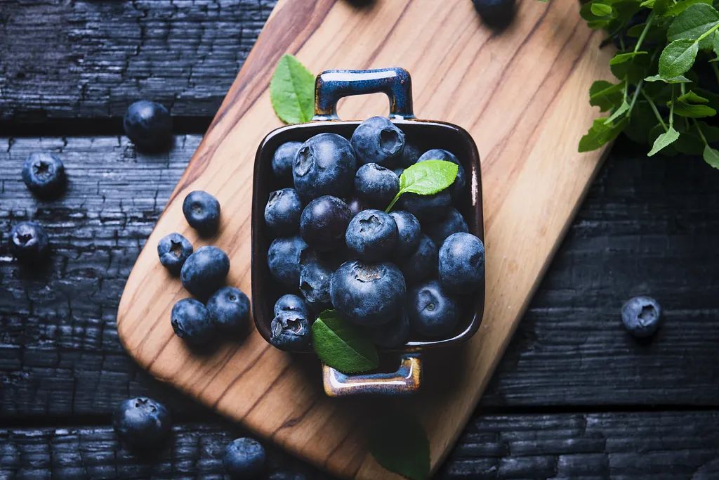 但凡在吃药最好别吃这种水果_蓝莓与药物食用禁忌_吃蓝莓时需注意药物相互作用