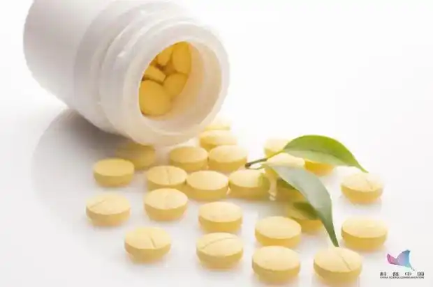 但凡在吃药最好别吃这种水果_西柚 药物相互作用 药物禁忌