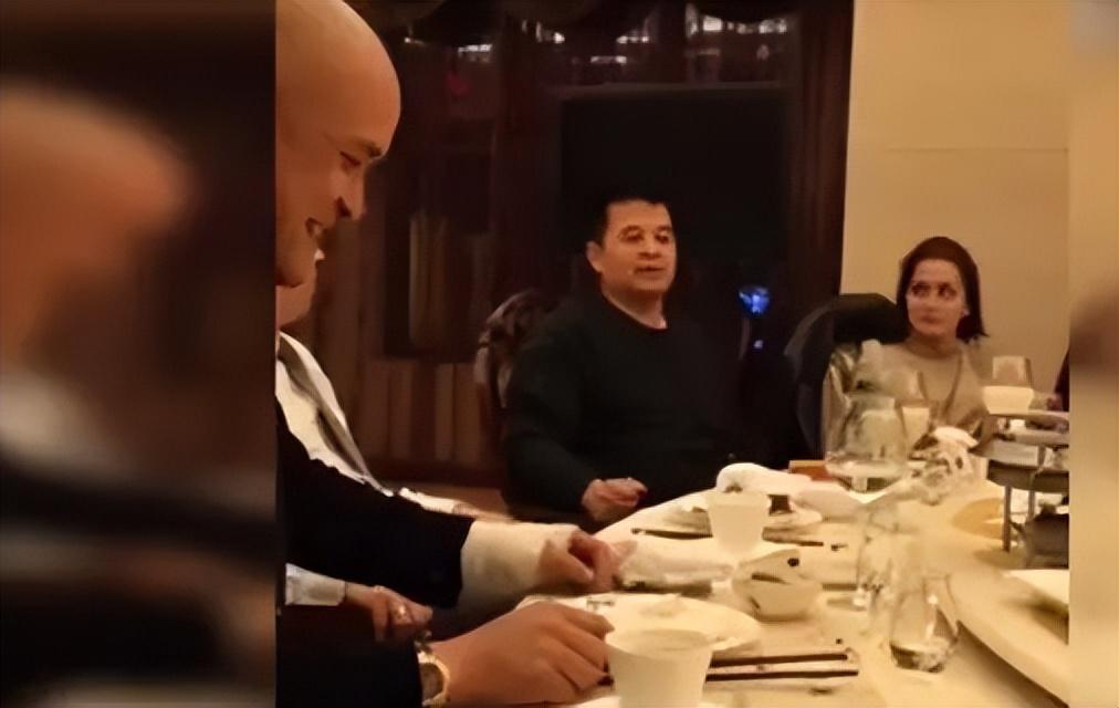 毕福剑近况_毕福剑现状_饭局改变命运毕福剑