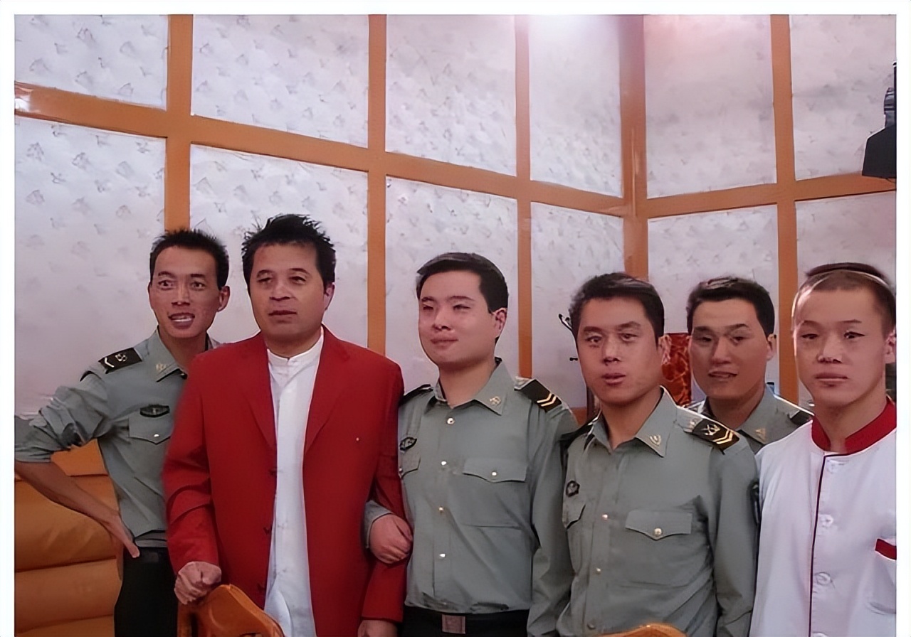 毕福剑 退休生活 画室_饭局改变命运毕福剑