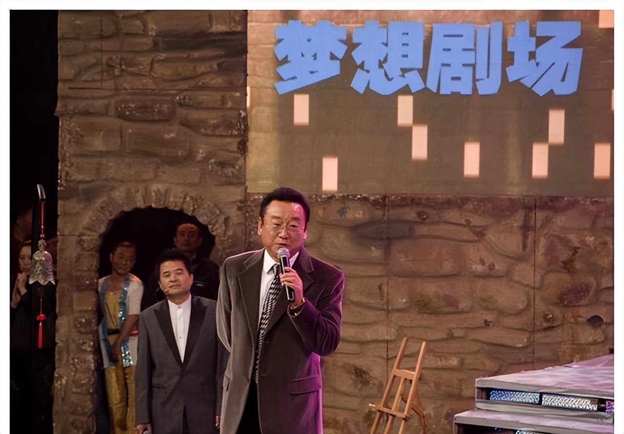 毕福剑 退休生活 画室_饭局改变命运毕福剑