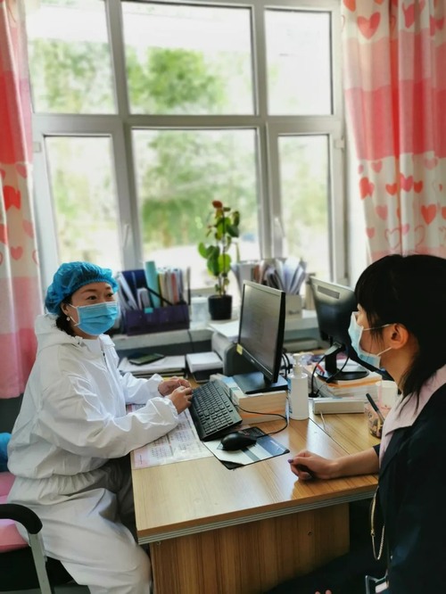 沈阳市妇婴医院产科_沈阳市妇婴医院孙晓院长欢送刘灵医生援疆_沈阳市妇婴医院新生儿科医生援疆