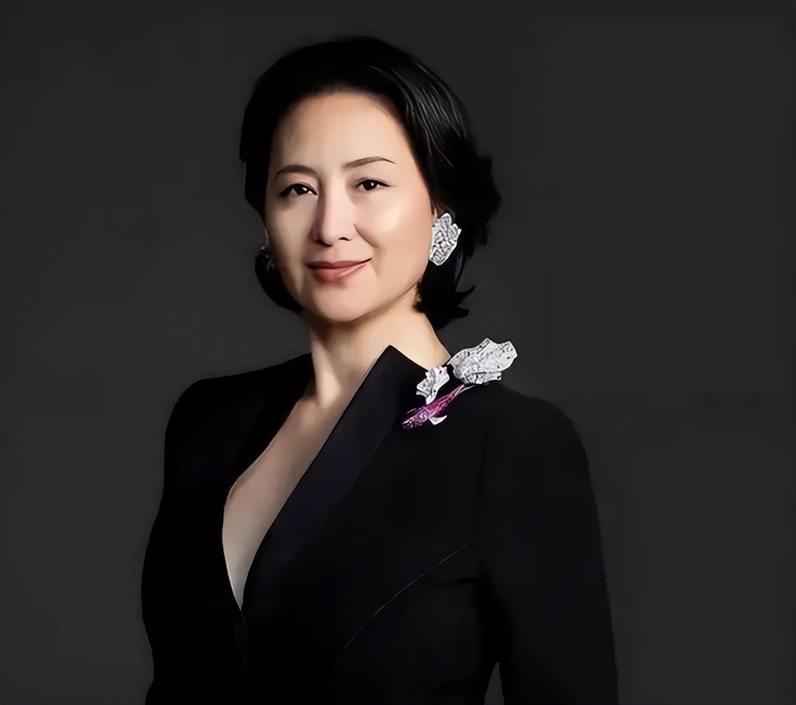 何鸿燊评价李嘉欣与何超琼_何鸿燊夸赞何超琼_赌王何鸿燊视频