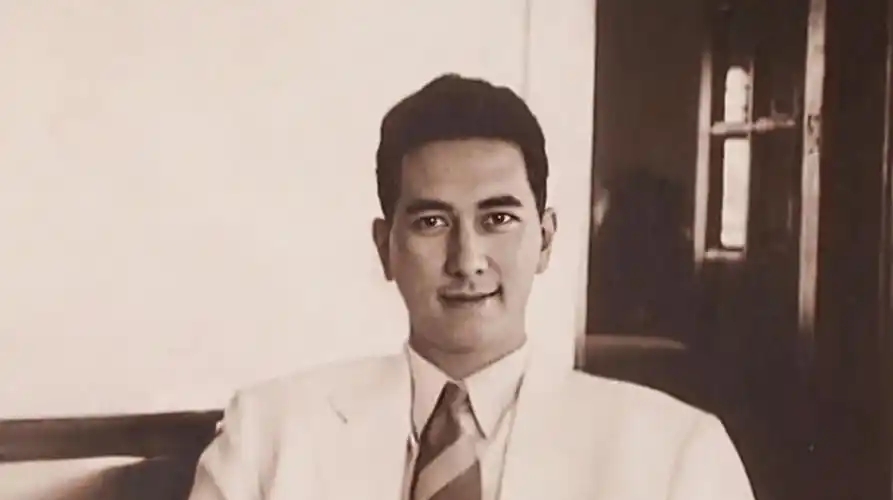 何鸿燊夸赞何超琼_赌王何鸿燊视频_何鸿燊评价李嘉欣与何超琼