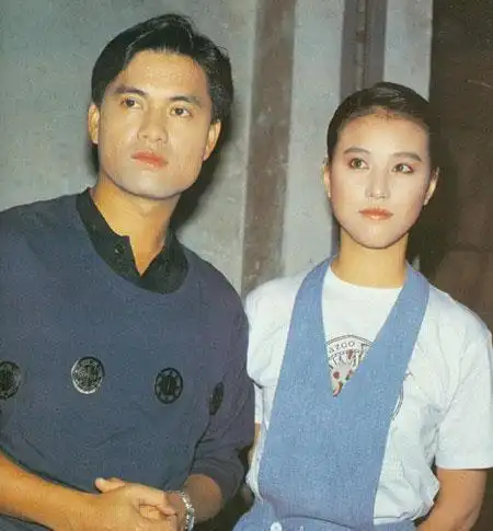 吕良伟三次婚姻_吕良伟与周海媚邝美云杨小娟的故事_吕良伟第二任老婆阿茵