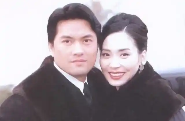 吕良伟三次婚姻_吕良伟与周海媚邝美云杨小娟的故事_吕良伟第二任老婆阿茵