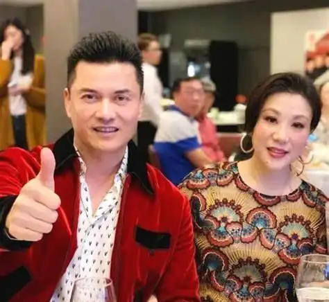 吕良伟与周海媚邝美云杨小娟的故事_吕良伟三次婚姻_吕良伟第二任老婆阿茵