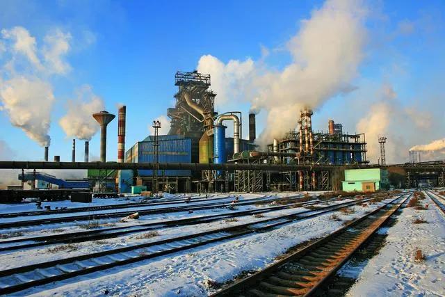 详细阅读:“轰动一时的通钢事情”“看团结的工人如何让权贵低头” “轰动一时的通钢事情”“看团结的工人如何让权贵低头”