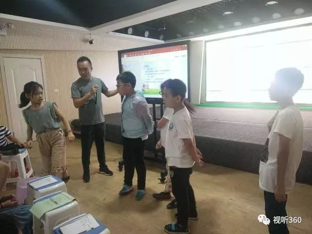 新闻定义特点要素小记者培训_五要素的新闻两篇_介休电视台星生代小记者暑期特训营新闻定义特点要素