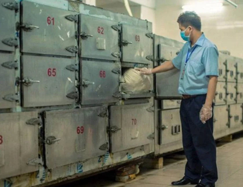 雨夜弃婴_江西靖安医院弃婴事件_太平间发现弃婴故事