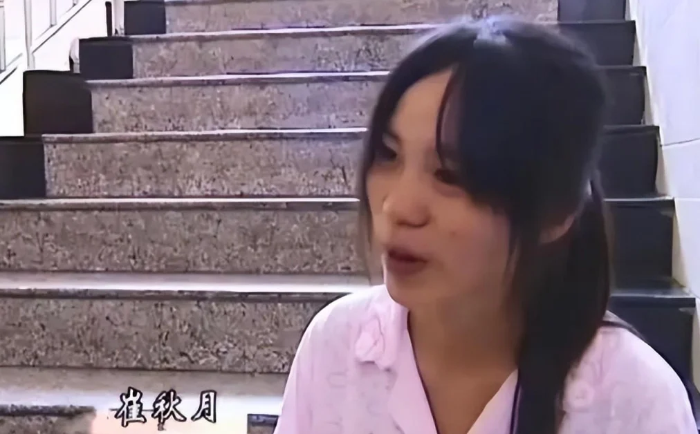 雨夜弃婴_太平间发现弃婴故事_江西靖安医院弃婴事件