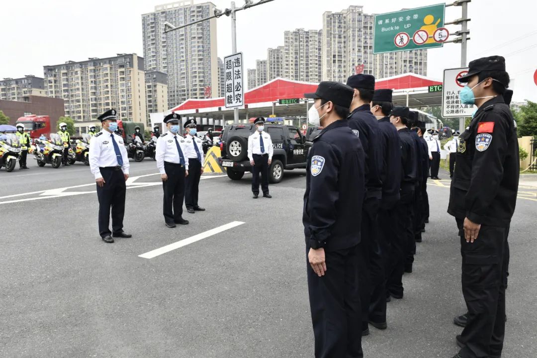 南昌市公安局领导班子_南昌市公安局欢送支援疫情防控工作队_景德镇萍乡新余鹰潭公安支援队