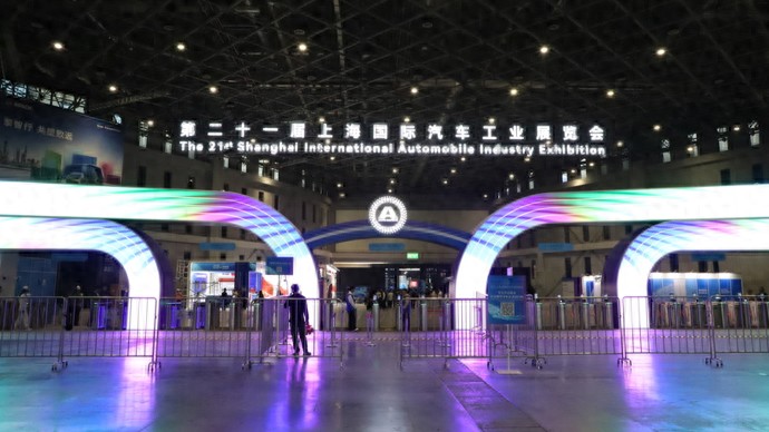 2025年上海车展明天开幕！上海警方发布出行提示与停车攻略