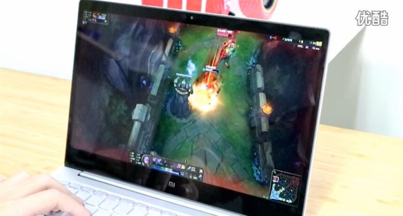 视频告诉你：小米笔记本Air玩游戏卡不卡？
