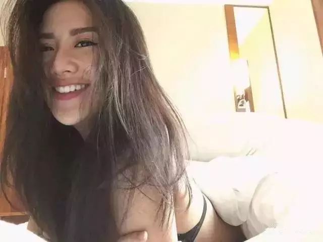 台湾最性感护士_林柔君健身照_极品性感小护士美女图片