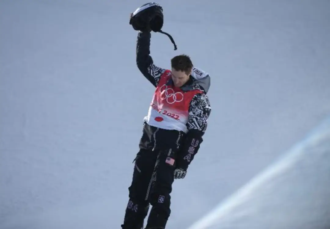 肖恩怀特滑雪_单板滑雪U型场地技巧 平野步梦 肖恩怀特